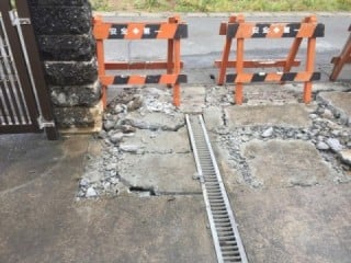 解体・撤去していきます。