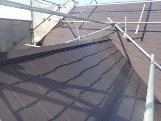 屋根塗り終わりました。