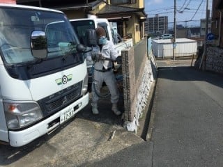 こちらの門柱も解体です。